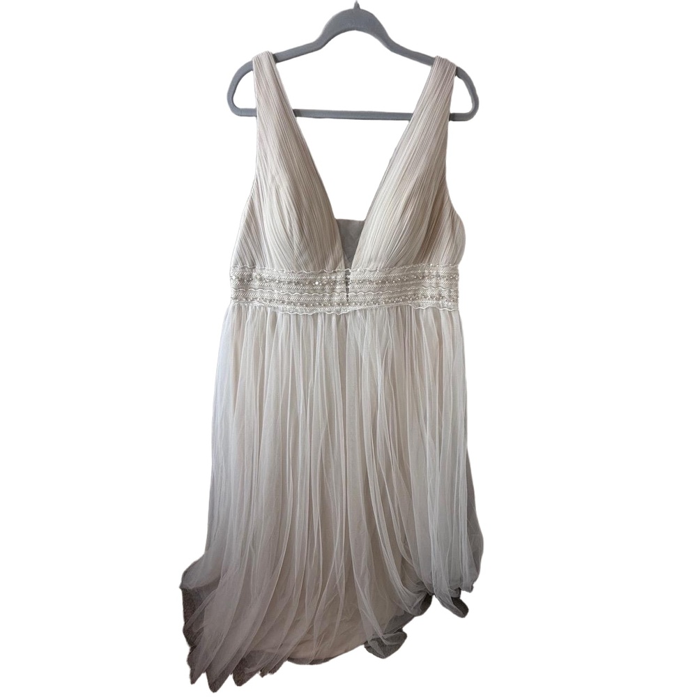 NWT EVERPRETTY Formal Dress Women's 4XL Beige Evening Gown Elegant Pleated